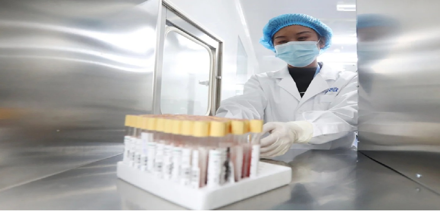 चीन ने दुर्लभ बीमारियों से लड़ने में मदद के लिए DNA-स्क्रीनिंग करने वाला एक शक्तिशाली AI टूल मुफ़्त में जारी किया है।