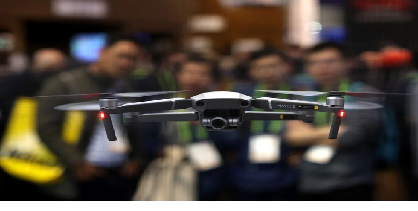 चीनी ड्रोन बनाने वाली कंपनी DJI को पेंटागन की ब्लैकलिस्ट से नाम हटवाने का एक और मौका मिला है।