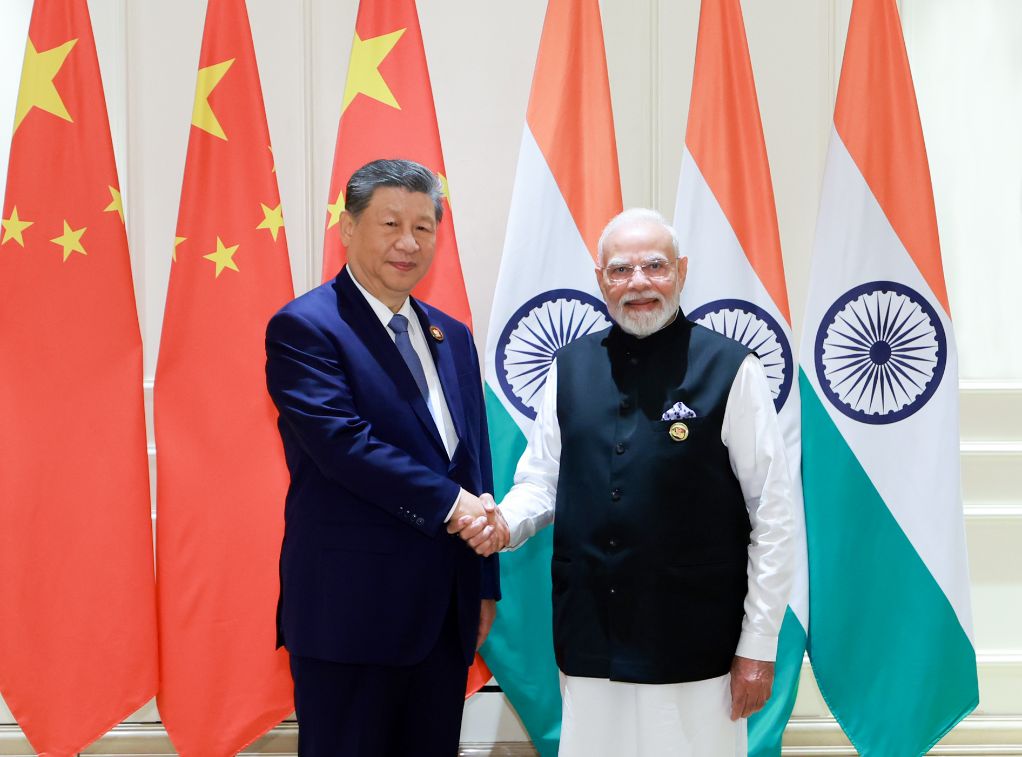 शी और मोदी ने विचारों का विस्तार से आदान-प्रदान किया और इस बात पर सहमति जताई कि चीन और भारत को साझेदार होना चाहिए।